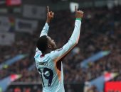 تعادل نوتينجهام فورست ضد كريستال بالاس وخسارة أستون فيلا من برينتفورد