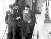 سعيد الشحات يكتب: ذات يوم.. 1 فبراير 1979.. الإمام الخمينى يعود من باريس إلى طهران بعد 14 عاما فى المنفى وأسبوعين على مغادرة الشاه ويصلى صلاة الشهادة بالطائرة والشوارع تكتظ بالملايين لاستقباله   