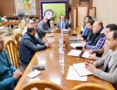 محافظ المنوفية يناقش استعدادات المحافظة لإقامة معارض أهلا رمضان