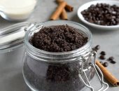بلاش تغسلى الفنجان على طول.. خطوات عمل تقشير بشرة من بقايا القهوة