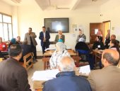 تدريب مديري ووكلاء المدارس الابتدائية على أساسيات القيادة المدرسية بسوهاج