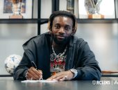 رسميا.. لانس الفرنسي يضم ماكسيمان مجانا بعد تعرضه للعنصرية