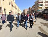 جولة لنائب محافظ الجيزة فى العياط لمتابعة مشروعات التطوير والحالة العامة للنظافة