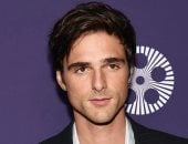 جاكوب إلوردى يحترق أثناء تمثيله فى فيلم Wuthering Heights