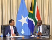 الصومال وجنوب أفريقيا يبحثان توسيع التعاون في التجارة والتعليم والصحة