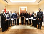 وزير الصحة يكرم الدفعة الأولى من خريجى دبلومة إدارة المستشفيات 