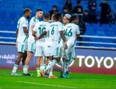 الأهلي يتسلح بالتاريخ في مواجهة الحزم بالدوري السعودي الليلة