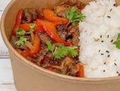 منيو فطار 8 رمضان.. طريقة عمل لحمة بالفلفل الرومى وأرز أبيض