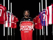 بايرن ميونخ يعلن رسميًا تجديد عقد جنابري حتى 2028