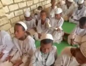 كتاتيب الصحراء.. مدارس قرآنية تصنع الإنسان فى قلب الصحراء وتغرس القيم وأصول الدين منذ عقود.. تسمى الخلاوى.. تحضهم على الالتزام بالصلاة وتنظيم أوقاتهم والعمل الجماعى.. صور