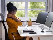 4 تمارين للتخلص من حدبة الرقبة.. لو بتقعد على المكتب فترة طويلة