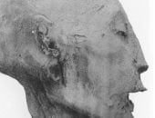 من هي أم توت عنخ آمون؟ ولماذا يستمر الجدل رغم التقدم العلمي؟