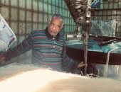 120 عامًا من الحكاية.. محل كنافة لم تغلق أبوابه منذ أكثر من قرن.. حسنى أبو خشبة: بدأنا بالكوز البلدى ووصلنا للآلات المحركة.. المهنة أمانة تسلم جيل بعد جيل.. وحافظنا على طعم زمان