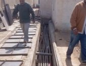 محافظ أسوان يتابع تحسين التغذية الكهربائية لقرى مبادرة حياة كريمة