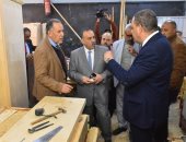 محافظ أسيوط يفتتح معرض تدوير الرواكد بمدرسة أبو تيج المهنية 