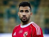 طبيب الأهلي: تريزيجيه شعر بآلام في الخلفية.. ويجري أشعة بالقاهرة