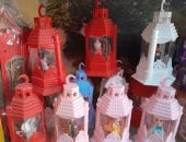 الأسعار تبدأ من 25 جنيه.. أسواق سوهاج تتزين بالفوانيس