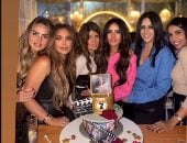 أروع احتفال.. زينة تحتفل بعيد ميلادها مع الأصدقاء "صور"
