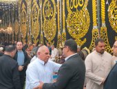 نائب محافظ الغربية يقدم العزاء فى وفاة جد محمد صلاح بمسقط رأسه.. فيديو