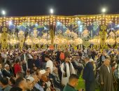 أسرة اللاعب محمد صلاح تتلقى العزاء في وفاة جده بمسقط رأسه بالغربية.. فيديو