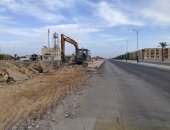 محافظ جنوب سيناء يوجّه بتنفيذ أعمال رصف وتطوير بشوارع مدينة نويبع