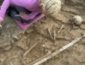 اكتشاف جثث أطفال دفنوا بملابس المحاربين فى بريطانيا.. ما السبب؟