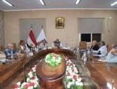 محافظ الوادى الجديد يترأس اجتماع مجلس إدارة "حسن حلمى" لذوى الاحتياجات 