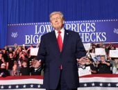 أهم الأخبار العربية والعالمية حتى الظهيرة.. الاحتلال يقتحم العبيدية ويحتجز 3 فلسطينيين.. الجيش الأمريكى ينقل جوا مفاعلا نوويا ليوتا.. سفارات أمريكا بالخارج تجمع ملايين الدولارات استعدادا للذكرى الـ250 للاستقلال