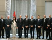 مصطفى مدبولى يُكرم الوزراء السابقين بحضور الوزراء الجدد