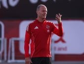 توروب يخطط لتجهيز ثنائية جديدة في دفاع الأهلي على غرار دويتو "ياسر وياسين"