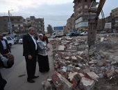 محافظ الغربية يتابع إزالة حديقة قطور القديمة لاستكمال محور مصرف الزهار