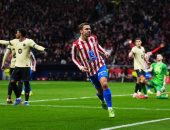 أتلتيكو مدريد يضع قدما في نهائي كأس إسبانيا برباعية ضد برشلونة