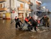 البرتغال تغرق.. مصرع 16 وانهيار سور مدينة تاريخية بسبب الفيضانات.. فيديو