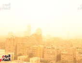عاصفة ترابية تضرب محافظات مصر .. رياح شديدة وأتربة وانعدام الرؤية
