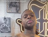 شيكوبانزا يفاجئ جمهور الزمالك بـ تاتو جديد قبل موقعة الحسم أمام كايزر.. صور