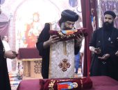 الأنبا مينا يترأس عشية عيد اباكير ويوحنا من كنيستهما في الإسكندرية