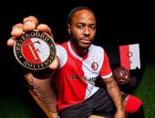 فينورد يجمد سترلينج بعد 48 ساعة من إتمام الصفقة لأسباب تأديبية