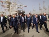 وزير النقل يشهد استقبال سفينة عملاقة فى محطة حاويات تحيا مصر 1 بميناء دمياط