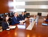 وزير الخارجية يبحث مع مبعوث الأمم المتحدة للسودان تطورات الأزمة 