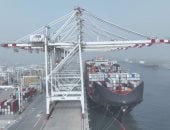 بمواصفات عالمية.. انطلاق التشغيل التجريبى التجارى لمحطة تحيا مصر 1 بميناء دمياط.. تعزز حصة مصر من تجارة الترانزيت حول العالم.. وتبدأ استقبال السفن العملاقة.. ووزير النقل: زيادة عدد الأرصفة للضعف بعمق 18 مترا