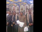 مشهد مهيب في قنا.. صلح ينهي نزاعا ثأريا بين أبناء عمومة.. فيديو