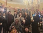 المصريون في الخارج واستقبال شهر رمضان وطقوس الهوية في الغربة.. الجاليات بالخارج تستعد لاستقباله بموائد إفطار جماعية وتزين بيوتها بالفوانيس.. وخطط لإقامة الأمسيات الدينية والثقافية وتكثيف المبادرات الخيرية