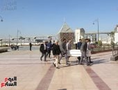 وصول جثمان الدكتور مفيد شهاب لمسجد المشير لأداء صلاة الجنازة