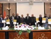 رئيس جامعة عين شمس ونائبه يشهدان افتتاح الملتقى التوظيفى بكلية الزراعة