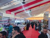 إقبال كبير على معارض "أهلا رمضان" فى القليوبية.. الأسر تكشف: توافر كل أنواع السلع بأسعار مخفضة عن مثيلاتها.. وكميات كبيرة أمام الجمهور.. و10 معارض كبرى تغطى المحافظة.. ومدير التموين: المعارض مستمرة لنهاية رمضان