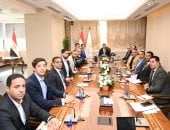 وزير الشباب والرياضة يناقش استعدادات تنفيذ ماراثون المتحف الكبير