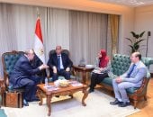 وزير العمل يبحث مع مساعد وزير الخارجية السابق فتح أسواق خارجية أمام الكوادر المصرية