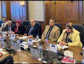 رجال أعمال الإسكندرية "تبحث مع الجمارك" خطوات دفع الصادرات