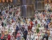 رمضان فى إندونيسيا.. آلاف المصلين يؤدون صلاة التراويح في مسجد الاستقلال بجاكرتا 