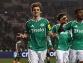 نيوكاسل يكتسح كاراباج 6-1 فى ليلة أنتوني جوردون ويضع قدمًا فى ثمن نهائى الأبطال